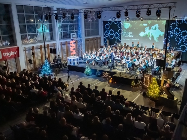 Glasbeno potovanje po Evropi s Pihalnim orkestrom Marezige